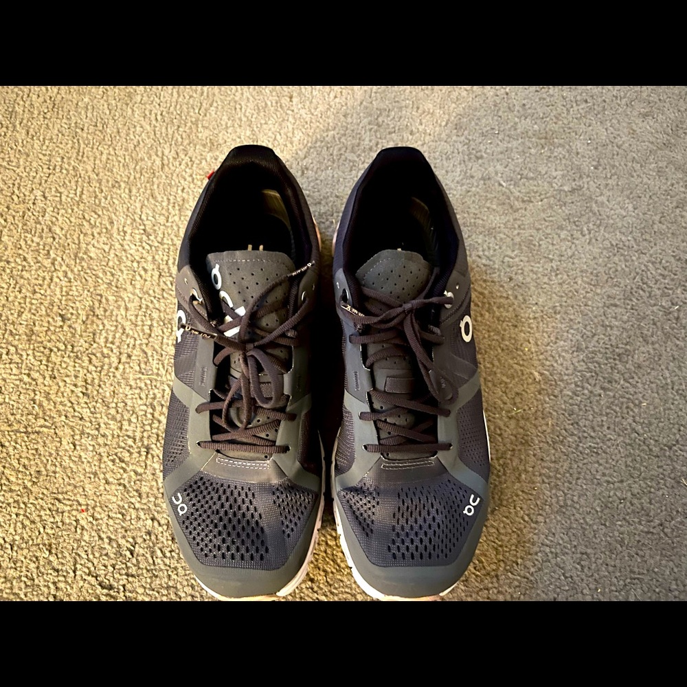 On Cloud Cloudflow Running Shoes (Women’s)